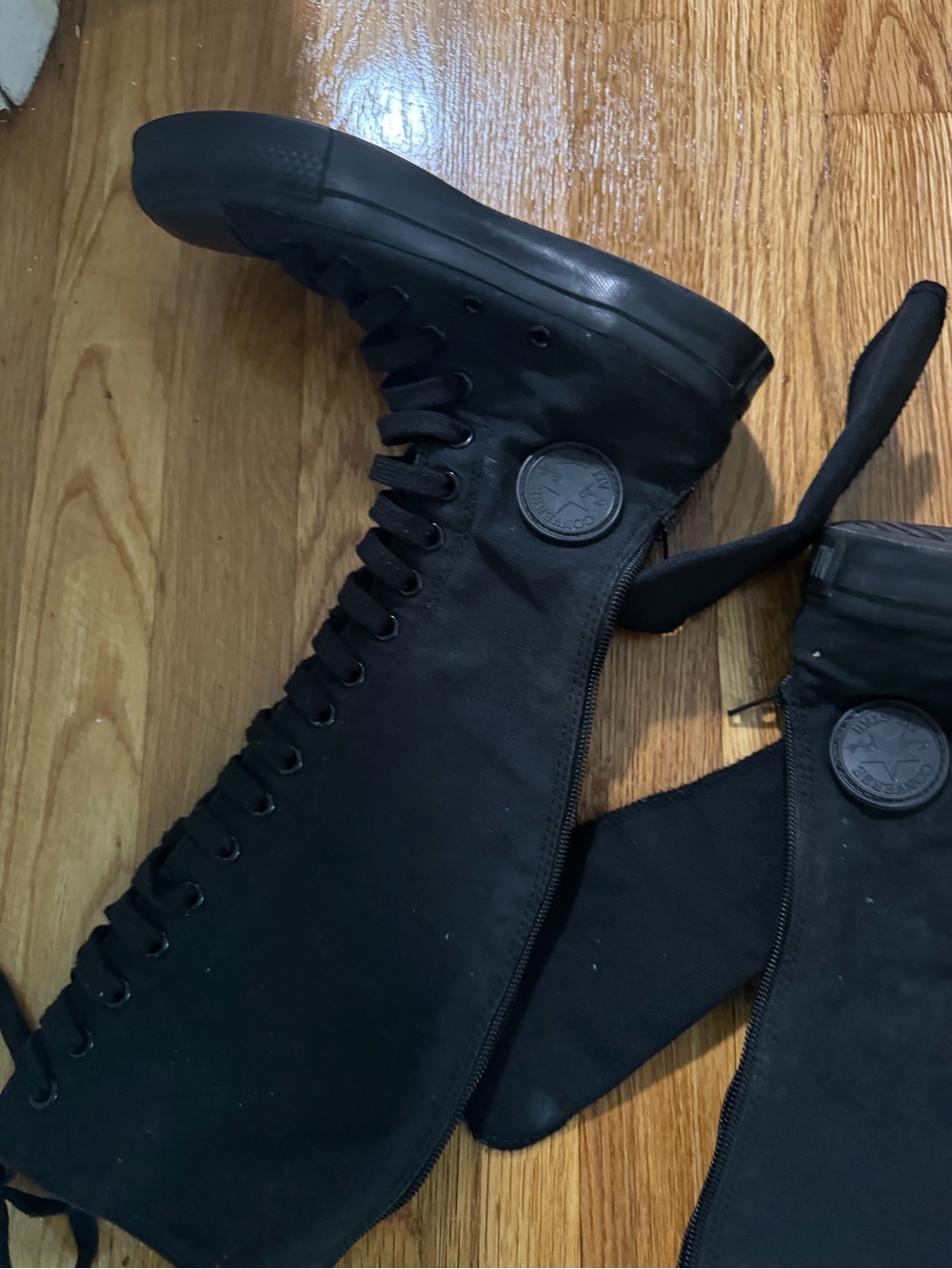 Converse unisex Chuck Taylor All Star Hi Sneaker - Picture 3 of 3